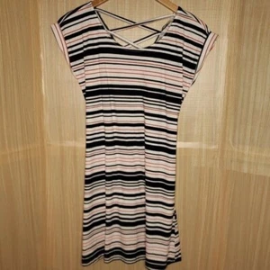 LCW Camiseta Informal Mini Vestido a Rayas Pequeño - Imagen 1 de 6