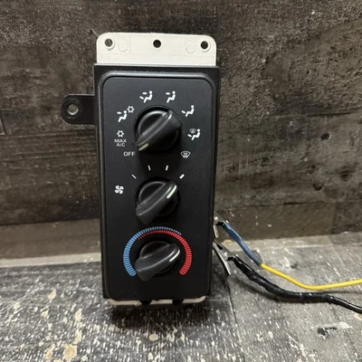 1998-2001 Dodge Ram 1500 2500 3500 Climate Control Heater A/C OEM 55056702AD - Image 1 of 4