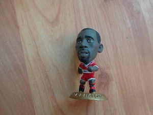 CORINTHIAN MICROSTARS S.12 HASSELBAINK MIDDLESBROUGH MC4374 GOLD FOOTBALL FIGURE - Picture 1 of 1