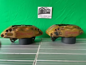 JDM SUBARU IMPREZA GDB STI Front Brembo BRAKE CALIPERS - Picture 1 of 8