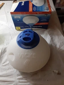 LOT OF 2 Vicks Warm Steam Vaporizer Humidifier with Night Light - 1.5gal - Picture 1 of 4