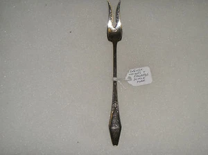 Vintage Holmes & Edwards Silverplate English Pickle Fork - Picture 1 of 3