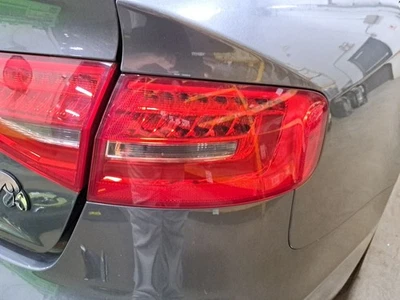 Lámpara trasera lateral pasajero Rh 2015 S4 Audi Sku#4202812 Foto 1 de 4