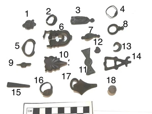 Lote de artefactos antiguos romanos, bizantinos, medievales e históricos - Imagen 1 de 6