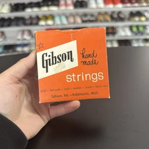 Vintage Gibson Hand Made Ukulele & Uke Banjo With Wound On Silk 3rd 3 Packs - Picture 1 of 4