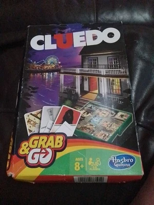 Hasbro Cluedo Grab and Go Travel Game - Image 1 of 4