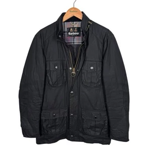 Barbour Corbridge Wachsjacke Herren Slim Große 40 Wattiert Schwarz Taschen Utility - Bild 1 von 15