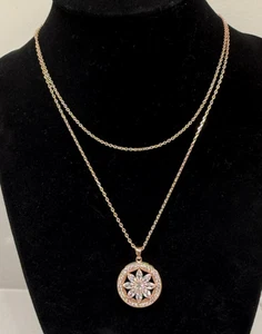 Set aus 2 roségoldfarbenen Halsketten | Starburst Kristall Anhänger & klassisch geschichtet - Bild 1 von 3