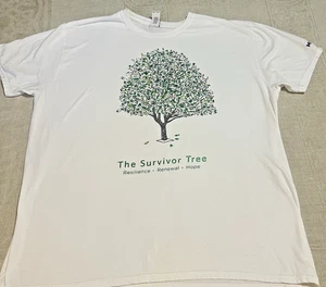 9/11 Memorial T-Shirt Survivor Tree Official Licensed T-Shirt Gr. 2XL Unisex - Bild 1 von 15