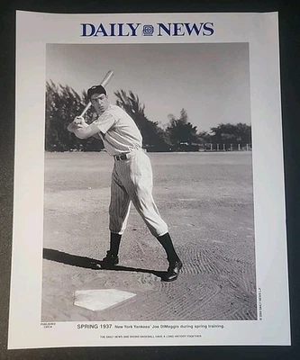 Foto de 2 caras de Joe DiMaggio Spring 1937 Daily News 2004 con dibujos animados Bill Gallo b51 Foto 1 de 3