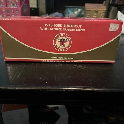 ERTL 1918 Ford Runabout w/Tanker Trailer Texaco Coin Bank Die Cast 1/25 - Image 1 of 4