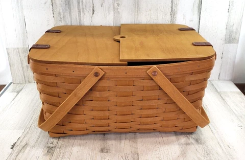 Longaberger LARGE 18"X 16"X 9.5"  Reunion Picnic Basket Riser & Protector Rare Cover