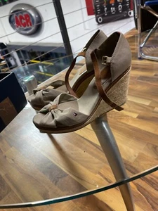 Tommy Hilfiger talla 41, usado solo una vez - Imagen 1 de 9