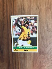 1976 O-PEE-CHEE #405 ROLLIE FINGERS HOF OAK A’s— SUPER SHARP💥*** (wph)