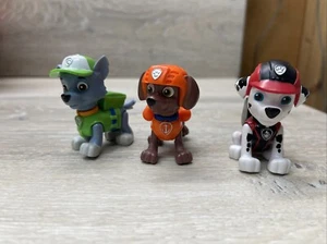 3 - 2.5" PAW PATROL MARSHALL DÁLMATA FIGURA DE ACCIÓN TRAJE NEGRO BOMBERO - Imagen 1 de 7