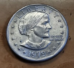 1979 S - SUSAN B ANTHONY FILLED S - DDO/DDR - Minting Error - Picture 1 of 11
