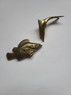 Fische aus Messing, 1. Delfin 70 g,    2. Fisch  148 g Messing Standflosse, Deko - Bild 1 von 4