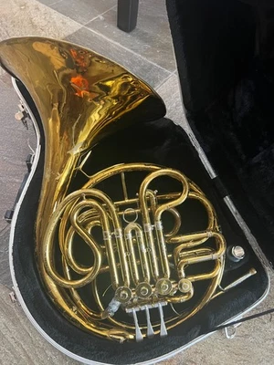 Cuerno francés doble Conn 6D. Hecho en USA. Foto 1 de 4