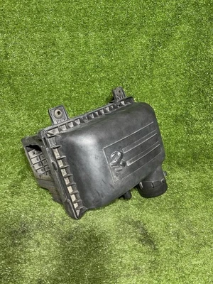 Dodge Ram Classic 1500 2500 3500 2009-2020 caja de filtro de filtro de aire con conducto de admisión Foto 1 de 4