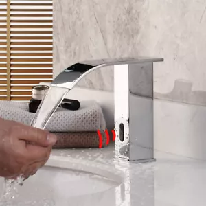 Rubinetto lavabo bagno cromato sensore automatico beccuccio cascata rubinetto miscelatore touchless - Foto 1 di 10