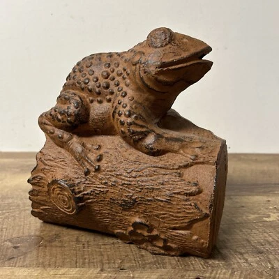 Bull Frog water fountain / water feature / Cast  Steel - Image 1 of 4