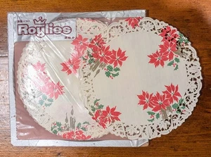 17 centrini vintage 6" rotondi carta pizzo Poinsettia Natale NOS Roylies U S A - Foto 1 di 6