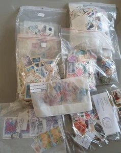 ENORME LOT DE TIMBRES OBLITERES TOUTES REGIONS - Picture 1 of 10