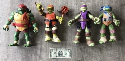 Juego de 4 figuras de acción Tortugas Ninja adolescentes mutantes TMNT Viacom Playmates 2012 Foto 1 de 4