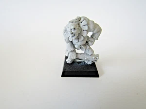 A22 WARHAMMER QUEST - LUTHOR THE HUNCHBACK OOP METAL - Picture 1 of 2