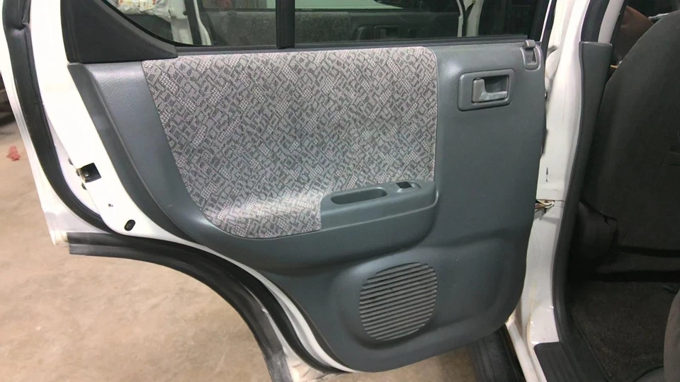 RODEO     2002 Door Trim Panel Rear 736127 Foto 1 de 1