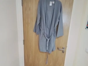 Womens Dressing Gown/housecoat Size M/L Barely Worn - Picture 1 of 1