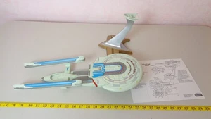 Star Trek USS Enterprise 1701-B Nave Electrónica 1995 Playmates Funciona 18 pulgadas - Imagen 1 de 5
