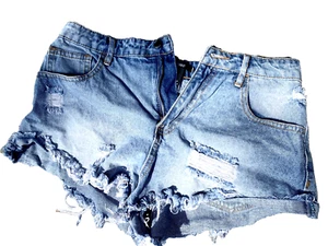 Pantalones Cortos de Jean Corte Denim Desgastados Tiro Bajo Talla Mediana Para Mujer/Forever 21 - Imagen 1 de 6