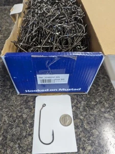 Gancho plantilla Mustad 32986NP-BN Ultra Point 30° Aberdeen talla 6/0 - QTY 100 - Imagen 1 de 2