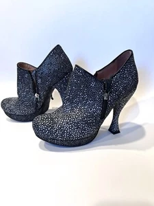 John Fluevog Memories II Memento Black Fish Women’s 10 Bootie Heels/ Fits Small - Picture 1 of 10