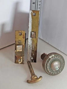 Antico pomello per porta in ottone pomello girevole serrature ornato - Foto 1 di 9