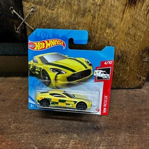 Tarjeta corta Hot Wheels Aston Martin One 77 vintage GTE 215/250 - Imagen 1 de 3