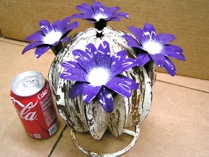 Metal Art garden cactus sculpture, Junk Iron, distressed white purple flowers - Picture 1 of 11
