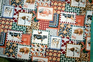 LIVESTOCK AND QUILTS FROM HI FASHION FABRICS - 100% COTTON FABRIC - Picture 1 of 4