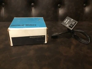 1983-1988 CHEVROLET S-10 /S-15 *NOS* REAR WINDOW DEFROST SWITCH #14074320 - Foto 1 di 5