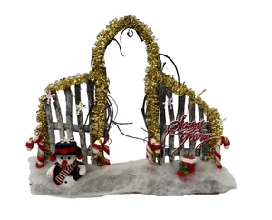Christmas Seasons Greetings Display - Handmade - 11"x13.5"x3" | Vintage Holidays - Picture 1 of 4