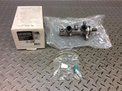 Fits: 01-03 Mazda Protege Protege5 Remanufactured Brake Master Cylinder 11-2787 - Image 1 of 4