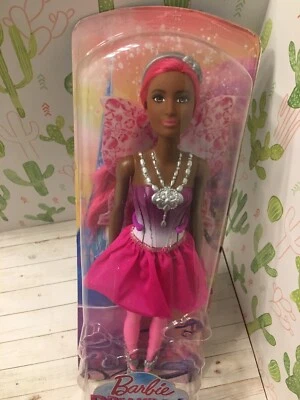 Barbie Dreamtopia Montaña Hada Rosa Brillo Caramelo Vestido Afroamericano D Foto 1 de 3