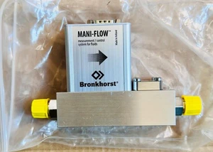 The Bronkhorst RUR-025M,MANI-FLOW Serie Massendurchfluss Mess- und Regelmodul - Bild 1 von 8