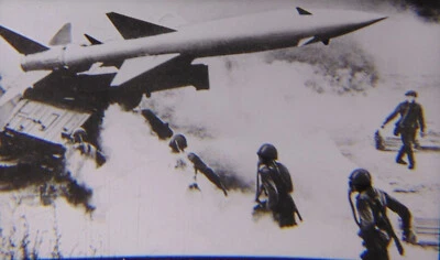 Tira de película de 35 mm apreciar camaradería militar educación celda deslizante ejército militar Foto 1 de 4