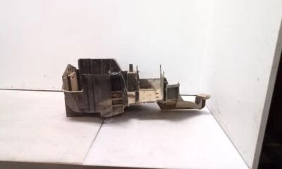 Conjunto de bandeja de batería Jeep JK Wrangler 3,8 L 55395524 2007 2008 2010 2011 134944 Foto 1 de 4