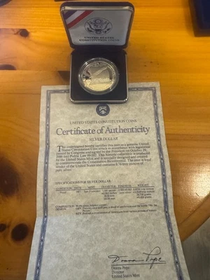 1987 US Proof & Uncirculated US Mint Sets Lot of 3, including 90% Silver Dollar - Image 1 of 4