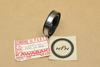 Sello de aceite de horquilla delantera NOS OEM Kawasaki 1967-1971 A1 A7 Avenger 44009-005 Foto 1 de 4