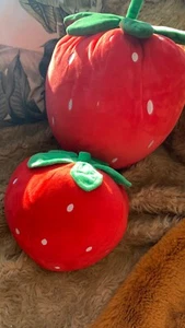 Kissen Erdbeere Türstopper 2er Set rot samtweich - Bild 1 von 10