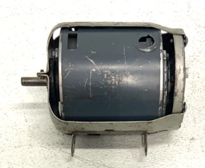 Vintage GE 5XBG036 Thermally Protected Electric Motor 1/4HP 1/2" Dia Shaft 215D - Picture 1 of 7